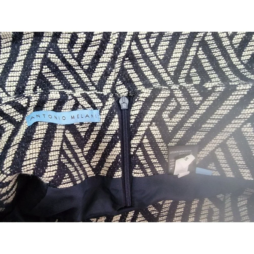 Antonio Melani Women's Size 4 Pencil Skirt geometric navy blue white‎
